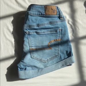 American Eagle Super Super Stretch Midi Short